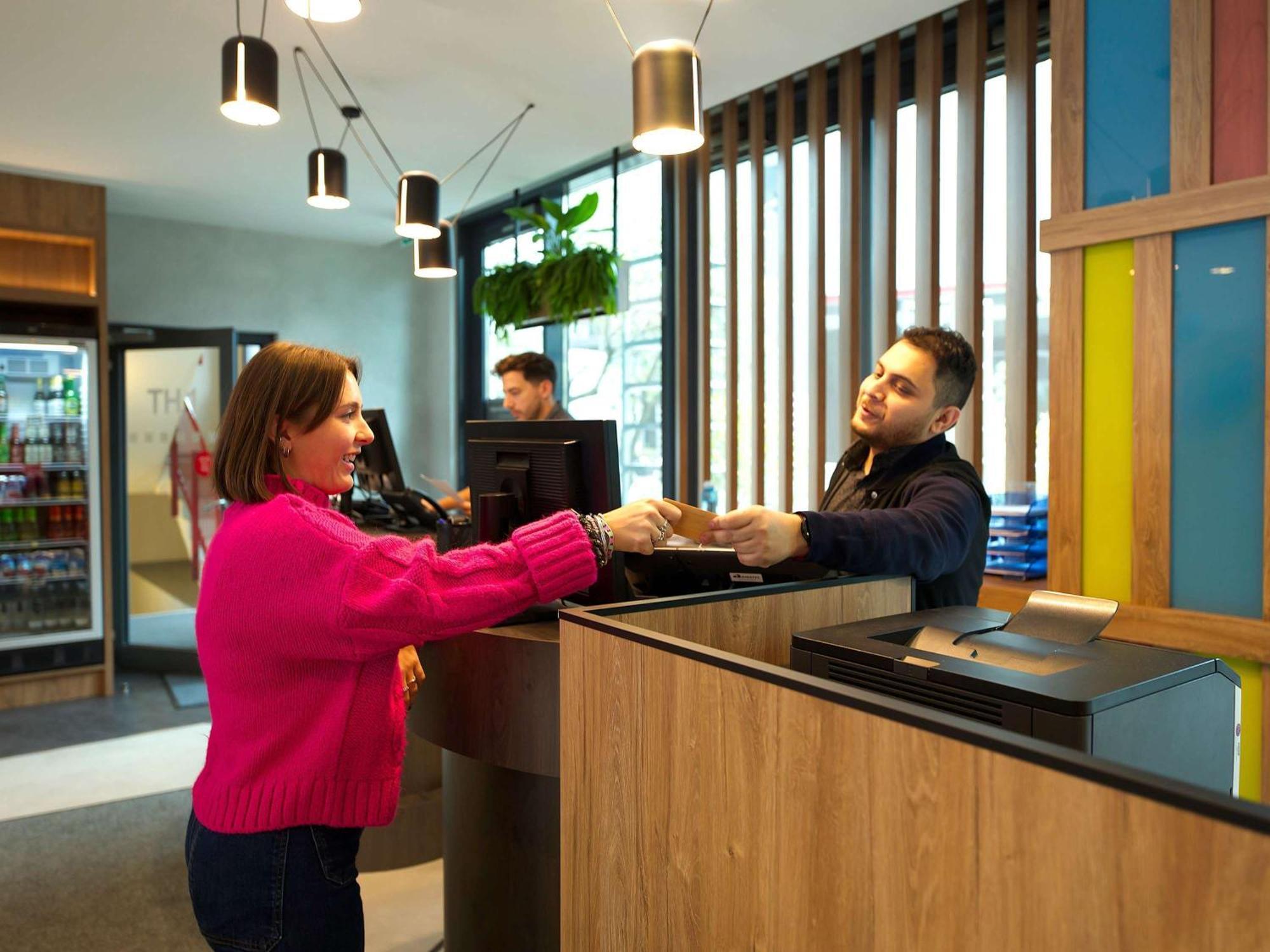 Novotel Suites Berlin City Potsdamer Platz Esterno foto